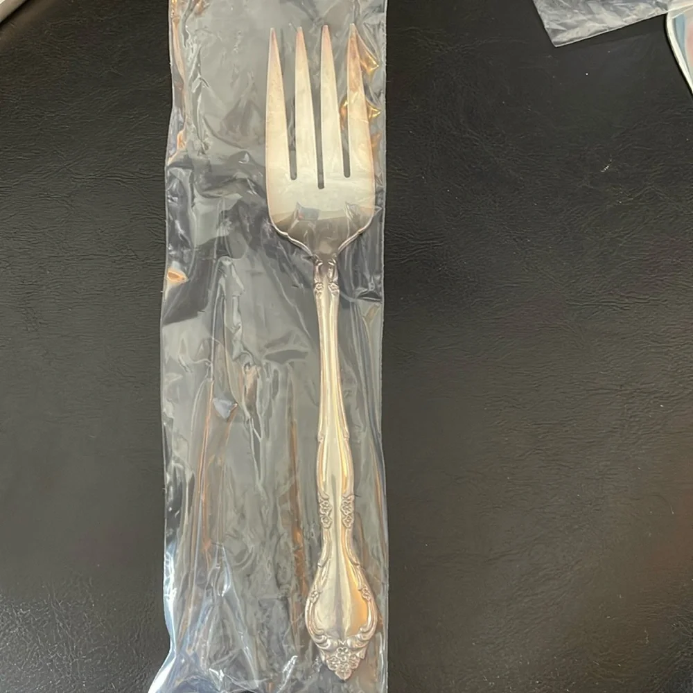 New Oneida Affection Cold Meat Fork